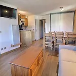 Confortable 2 Pieces + Cabine, Skis Aux Pieds, 5/6 Pers. - Fr-1-182a-4 Apartment Courchevel