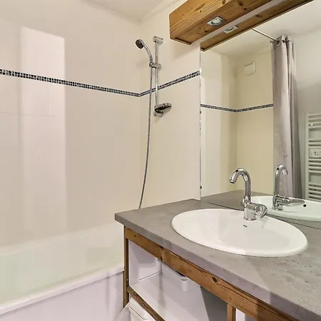 Confortable 2 Pièces Cabine, Skis Aux Pieds, Proche Commerces - Fr-1-182a-4 Appartement *